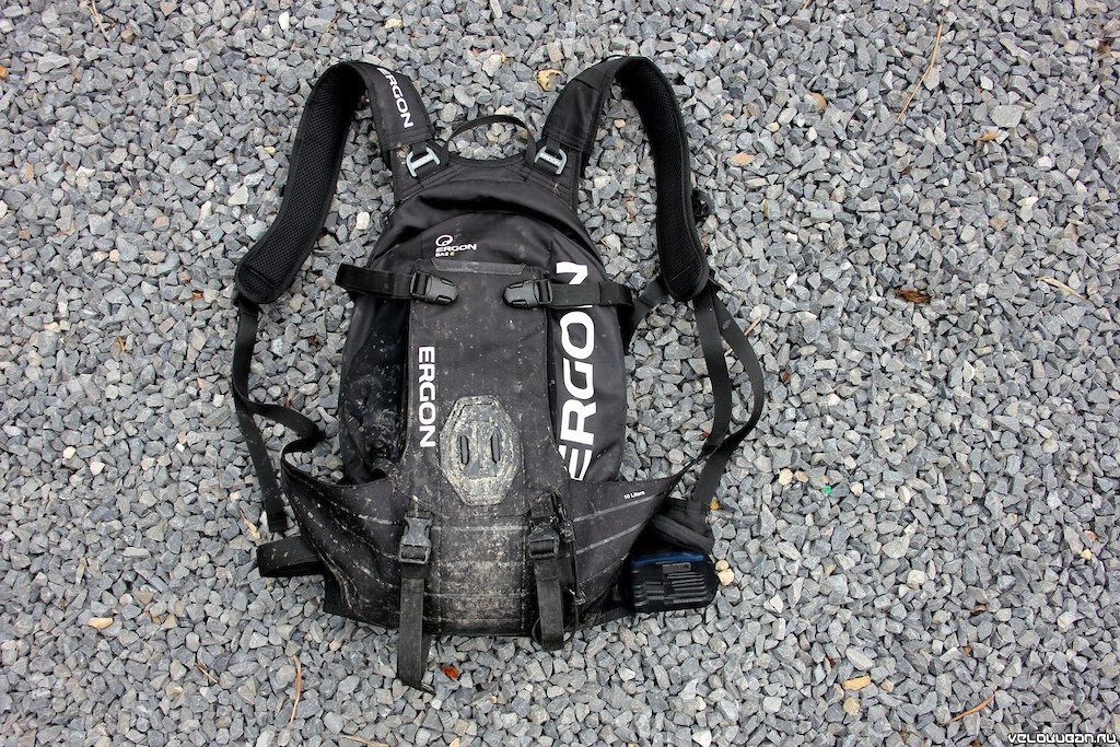 Ergon BA2 E Protect — рюкзак с защитой спины.