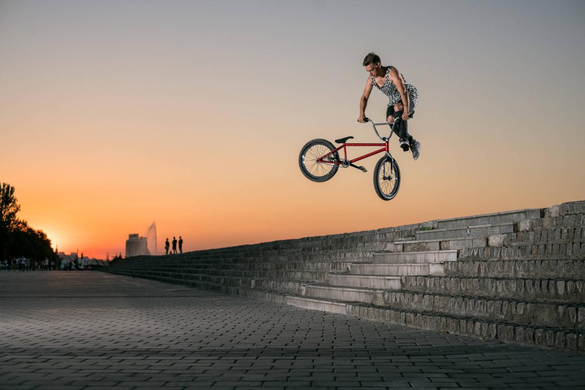 BMX катаются