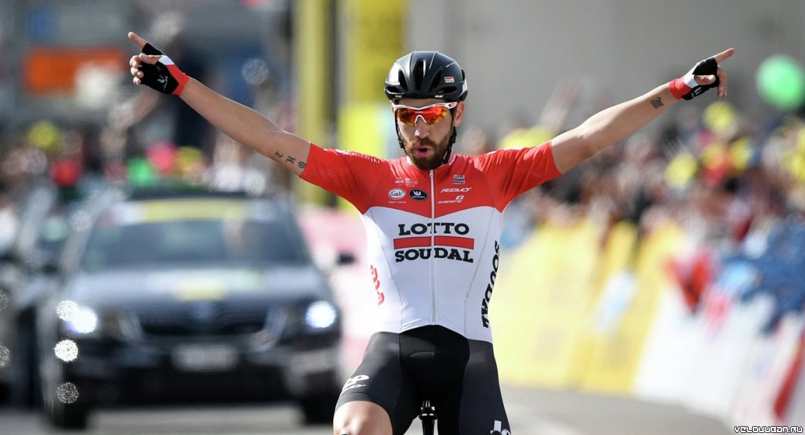 Бельгиец Томас Де Гендт выиграл второй этап веломногодневки "Тур Романдии"
