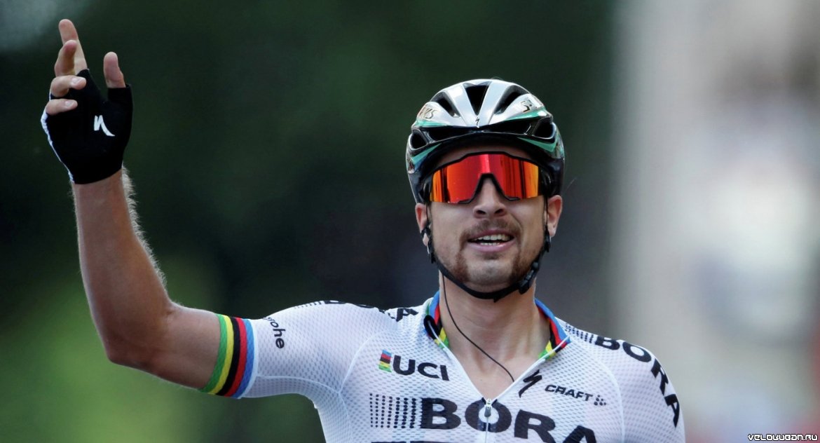 Саган впервые в карьере победил на монументальной классической велогонке "Париж-Рубэ"